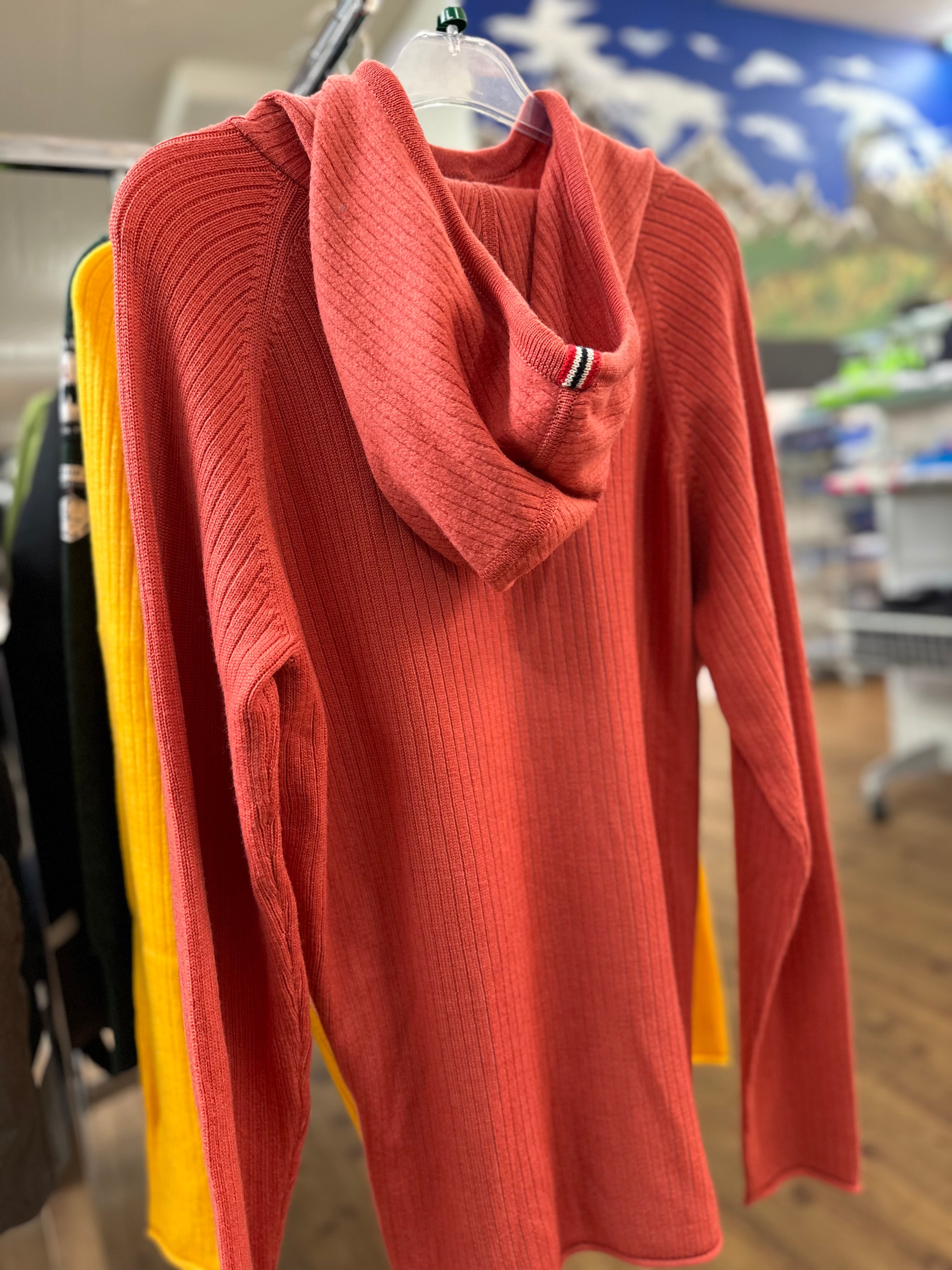 Amundsen Sports Pullover Rot