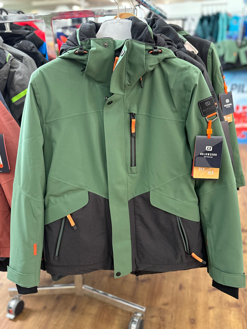 Belowzero Ski- / Outdoor Jacke Dunkelgrün Schwarz