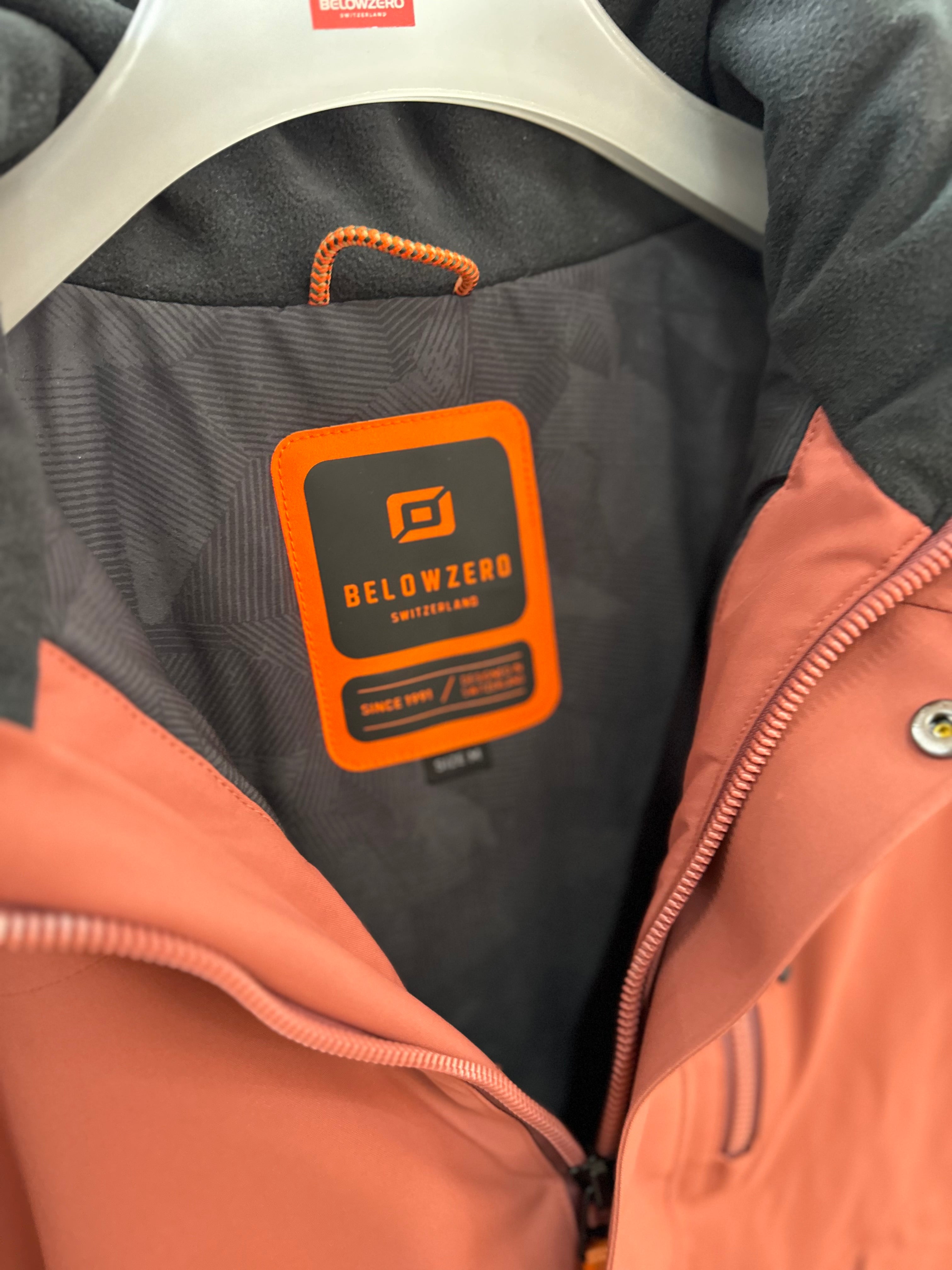 Belowzero Ski- / Outdoor Jacke Rot