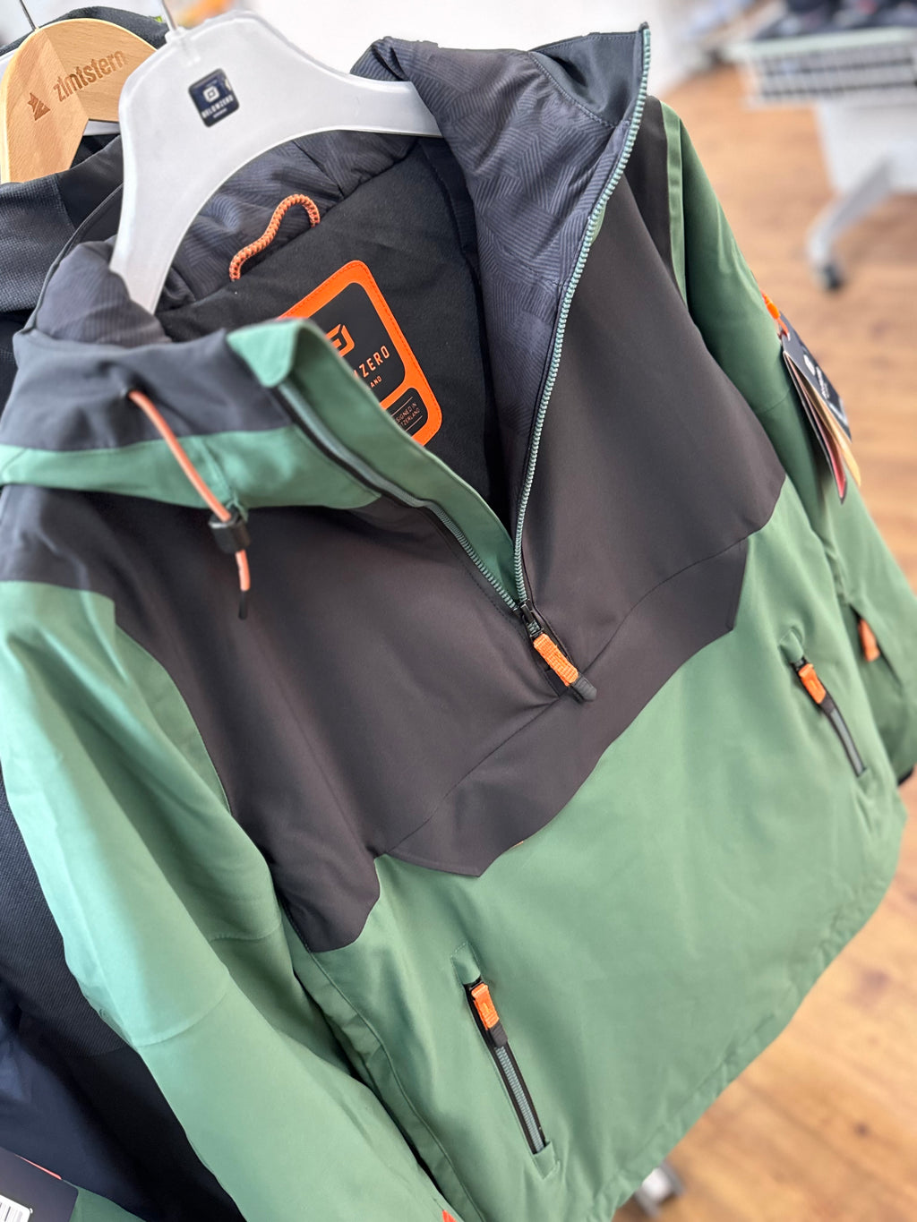 Belowzero Ski- / Outdoor Jacke Schwarz Dunkelgrün