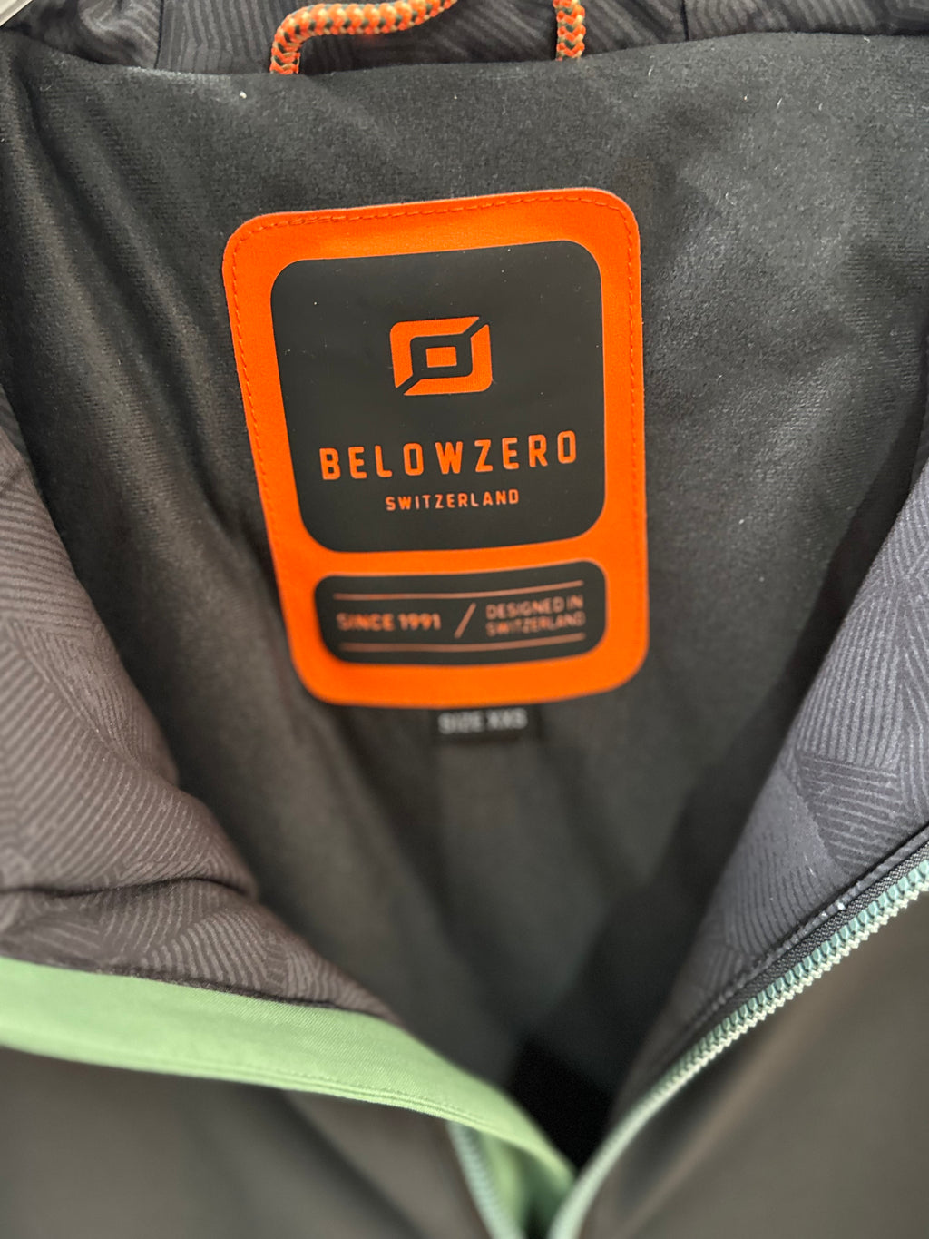 Belowzero Ski- / Outdoor Jacke Schwarz Dunkelgrün