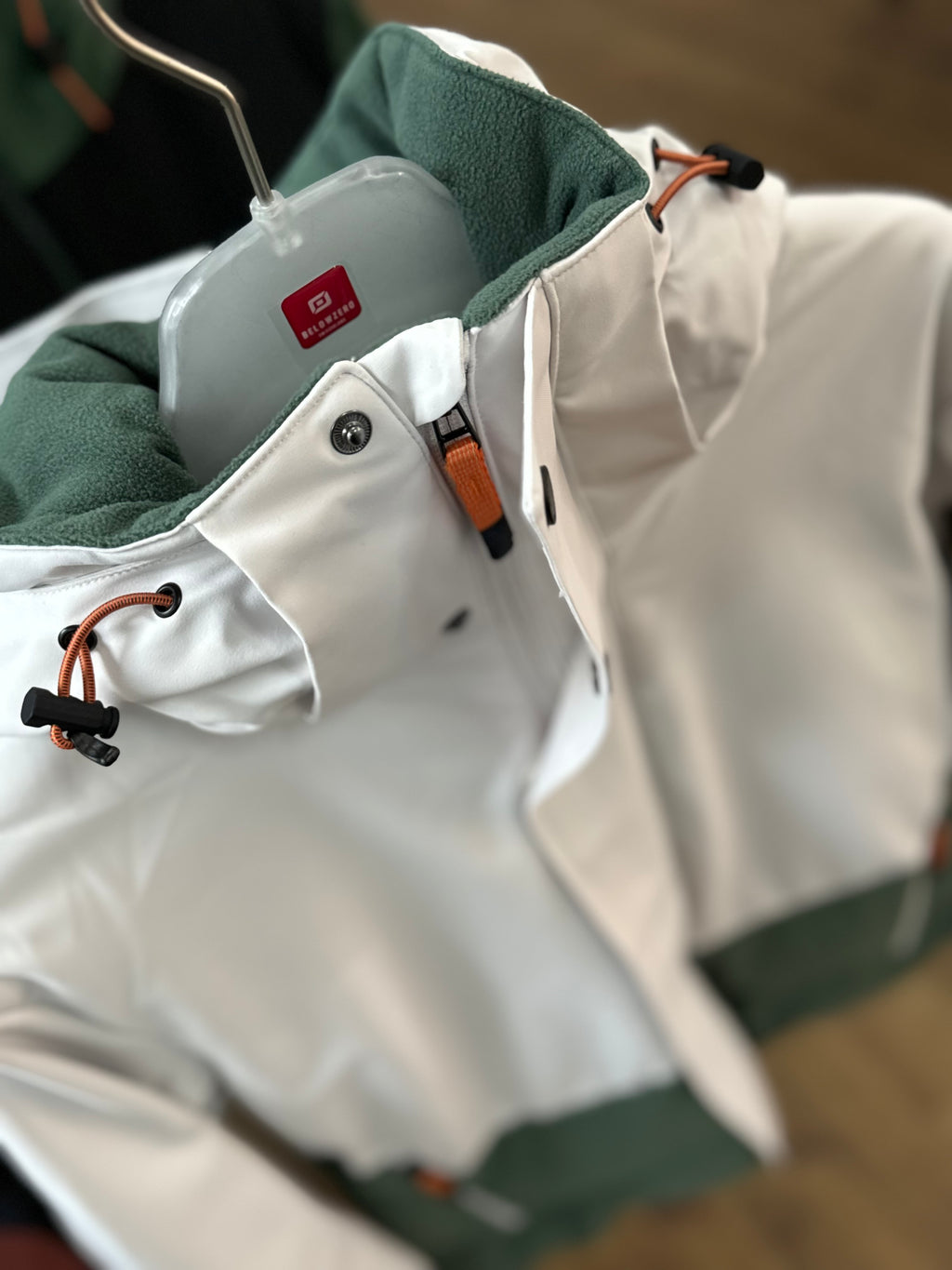 Belowzero Ski- / Outdoor Jacke Weiss Dunkelgrün
