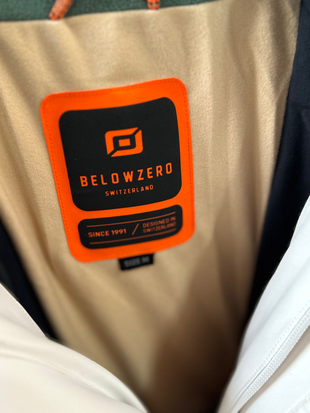 Belowzero Ski- / Outdoor Jacke Weiss Dunkelgrün