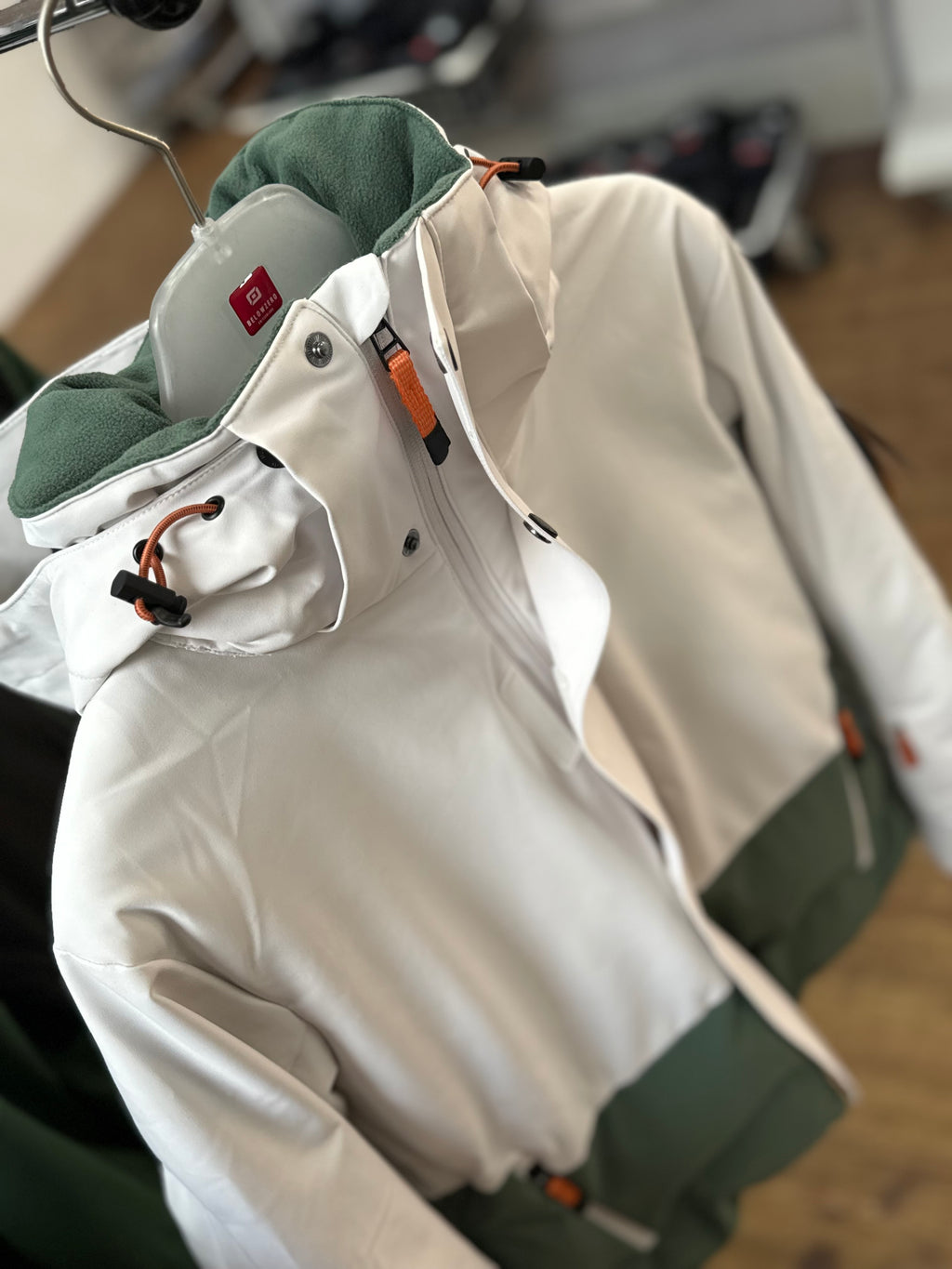 Belowzero Ski- / Outdoor Jacke Weiss Dunkelgrün